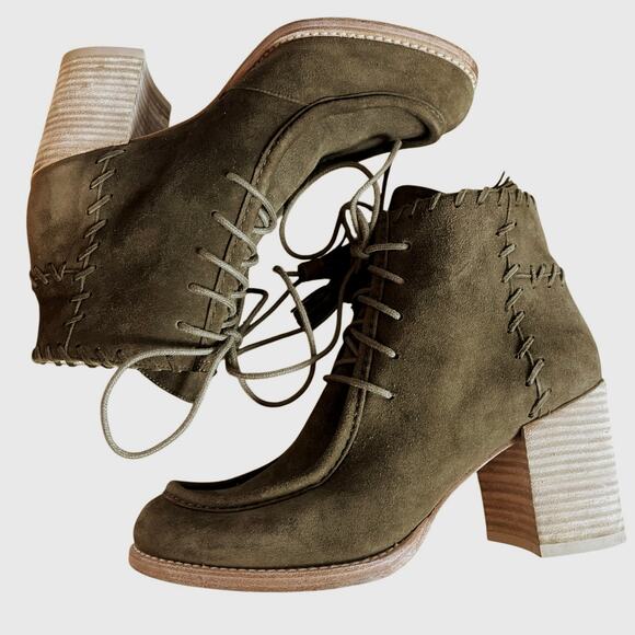 Stuart Weitzman Wallawalla Suede Block Heel Booties Olive Green 7M - Picture 9 of 9